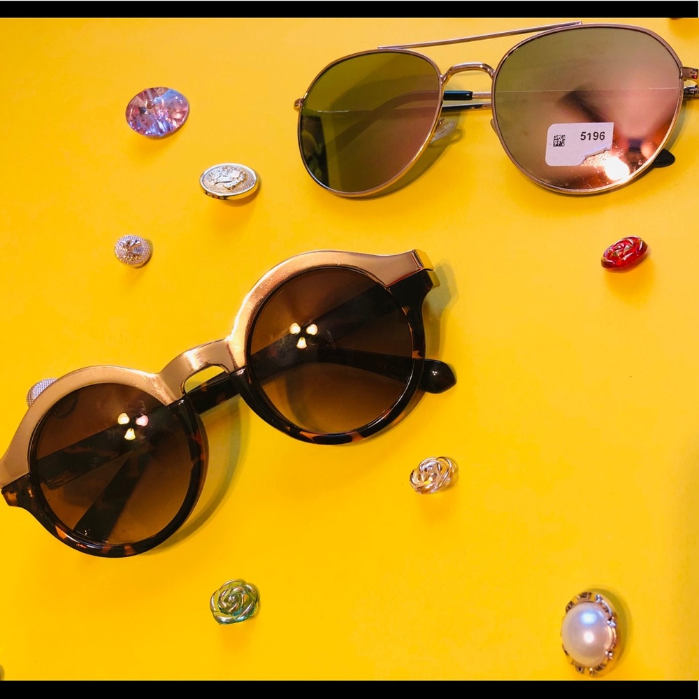 ๐ SUNGLASSES ๐ - Picture 2 of 2